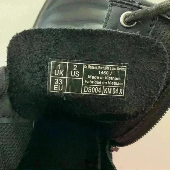 Kids Dr Marten Boots Size 2 - Picture 6 of 6
